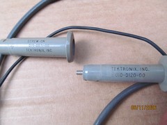 Lot of 2x Tektronix probes: Screw on 013-0071-00 & 010-0120-00 for oscilloscopes