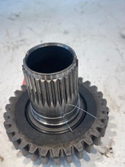 1967 John Deere 2020 Tractor Transmission Pump Gear Shaft