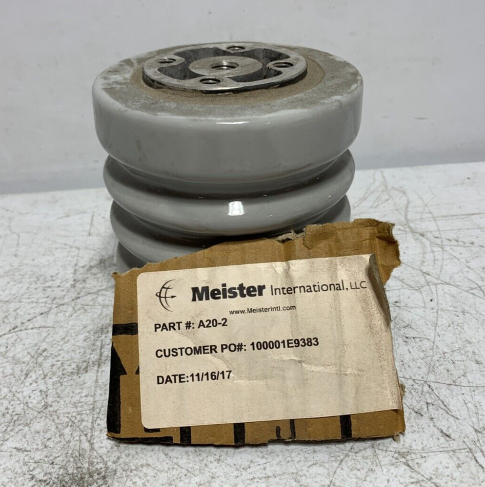 Meister International A20-2 Porcelain Bus Insulator 7.5kV 4.25″ Dia. x 4.5″ Tall