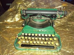 Authentic Hard To Find And Rare Corona 3 Emerald Green Special Collectors Item