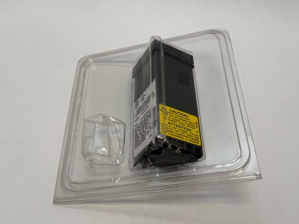 Love-Controls 140JD-2102 Panel Mount Temperature Controller 0-120°F 140JD2102