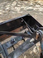 Box Blade/Scraper 48 in. Cat. 1, 3-pt. Hitch, 4 Rippers, NorTrac Brand w/Manual