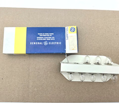 GE PR18 Miniature Lamps 8 Bulbs In Box 7.2V P13.5s Hong Kong NOS VTG