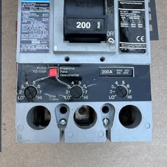 Siemens Sentron FXD63B200 200A 600V 3 Pole Circuit Breaker 200 Amp 3P FXD6-A