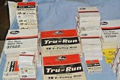 NIB Large Lot Of Gates “V” Pullies & Hubs Various Sizes Power Transmission Item