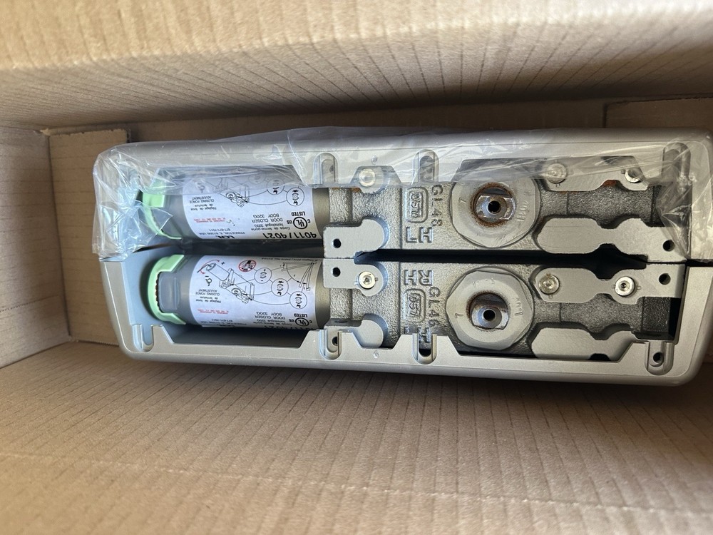 LCN 4011 RH REG ARM ALUM /689 (2at This Price) ONLY 1 SCREW PACK-BOXES GOT WET
