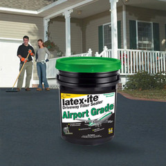 NEW 4.75 Gal. Airport Grade Asphalt Driveway Filler Sealer One-Coat Formula