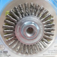 Osborn Pro 4″ Knot Wire Wheel .020 5/8 – 11 20,000 rpm #99082