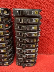 Lot of 20 Square D QO120 Circuit Breakers 20Amp 1 Pole 120/240VAC 10ka Good Cond