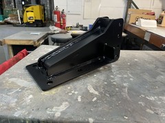 Hitch Mounting Plate for Cummins / MMDI Trailers – P/N: A053P590