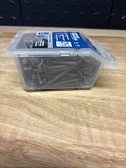 #9 X 2-1/2 In. External Hex Washer Head Sharp Point Roofing Screws with Washer🔥