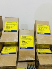 New Square D Breakers QO330GFI