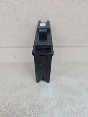 Square D HOM115PCAFI Circuit Breaker AFCI 15A 1-Pole 120V See pics