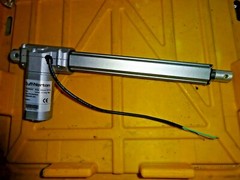 DUFF-NORTON LA41A200W6U62 12VDC, 7.87″ STROKE, 450LBS LOAD USED TESTED