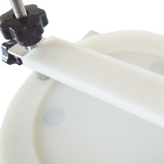UF-200 7.87″ Vibrating Screen Sifter Shaker Machine 110V 125W No Sieve Mesh