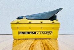 Enerpac PAT1102N Turbo Air Powered Hydraulic Foot Pump 700 Bar 10,000 PSI #2
