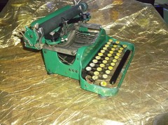 Authentic Hard To Find And Rare Corona 3 Emerald Green Special Collectors Item