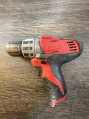 MILWAUKEE TOOLS 3404-20 HAMMER DRILL *TOOL ONLY* (B06003890)
