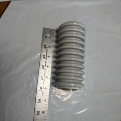 Meister International Bus Insulator6”x2 .5”