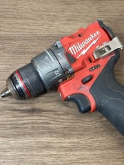 MILWAUKEE TOOLS 3404-20 12 VOLT FUEL 1/2″ CHUCK HAMMER DRILL (WCP036721)