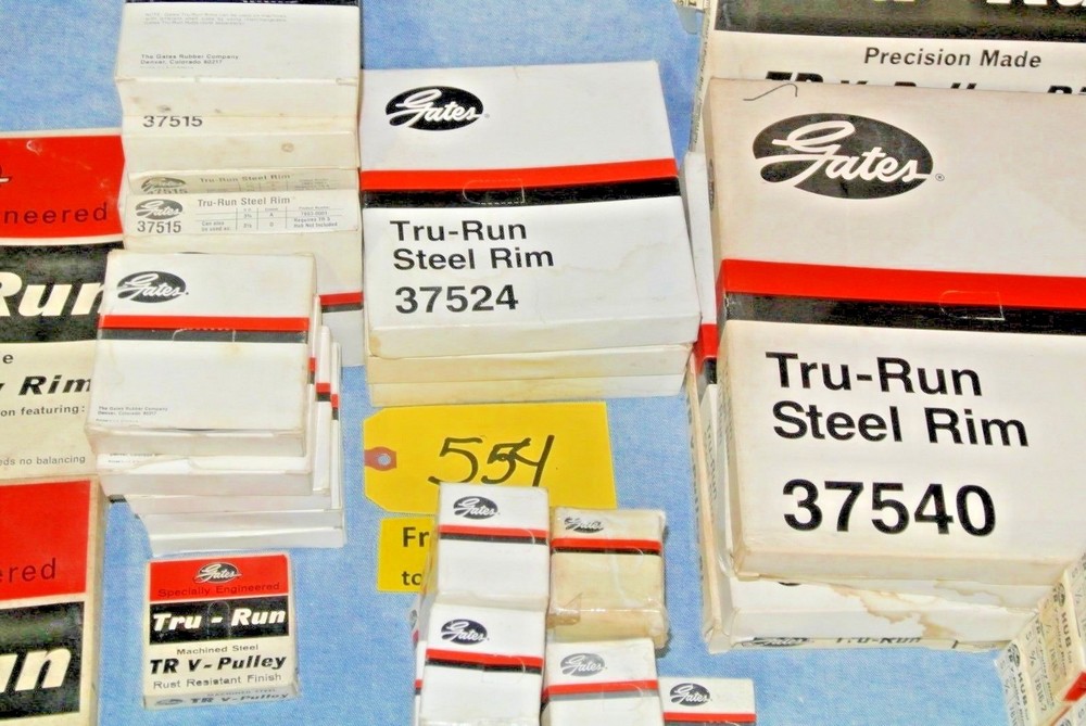 NIB Large Lot Of Gates “V” Pullies & Hubs Various Sizes Power Transmission Item
