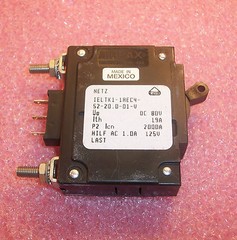 QTY (2) IELTK1-1REC4-52-20.0-01-V AIRPAX 20A CIRCUIT BREAKERS NOS
