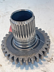 1967 John Deere 2020 Tractor Transmission Pump Gear Shaft