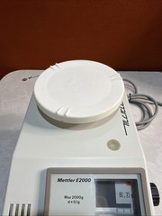 Mettler E2000 2kg Capacity Gram Scale w/ 5″ Table – 120V – E 2000 – Tested GOOD!