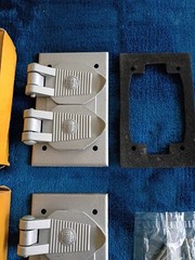Vintage Lot of 2 HUBBELL 5206 Double Flap Weatherproof Lift Cover Plates Metal