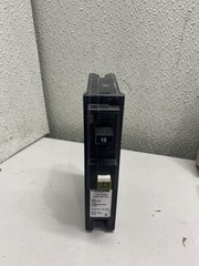Lot of 2 SquareD/Homeline HOM115PCAFI Circuit Breaker 15A