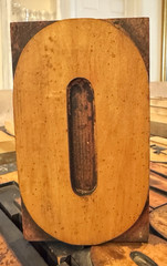 Large WOOD Number 0 or Letter O Tall Antique Letterpress Print TYPE 6-5/8″H
