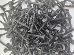 # 6 x 1-5/8″ Drywall Screws, Coarse, Sharp Point, Black Phosphate, 5LB