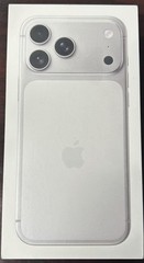 New *Sealed* Apple iPhone 17 Pro Max 1TB Silver Unlocked 1-Year Apple Warranty