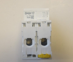 SCHNEIDER ELECTRIC P/N: A9F74210 CIRCUIT BREAKER 10A 2POLE 400V AC 50/60HZ