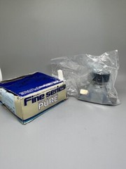 FUJIKIN FUDDF-71G-6.35-2 Diaphragm Valve FUDDF-71G-6.35-2-316LP, SUS316L-P