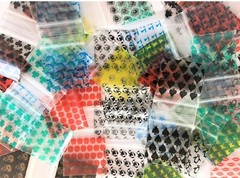 250 SMALL BAGGIES 1515 1.5″ X 1.5″ MINI RESEALABLE POLY (10+ MIXED DESIGNS)