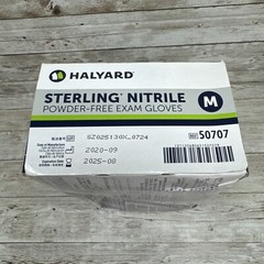 Halyard Sterling Nitrile Exam Gloves, 1 Box *Dented* 200 Size: MEDIUM Exp: 08/25