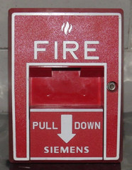 SIEMENS HMS-S 500-033200 PULL STATION (YES! THAT CLEAN AND NO PAINT ON THEM!)