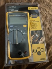 FLUKE ESSENTIAL 110 Plus MULTIMETER. Cat III 600 V, True-rms 772343