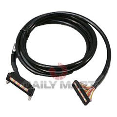 New In Box MITSUBISHI FA-CBL20FMV PLC Cable