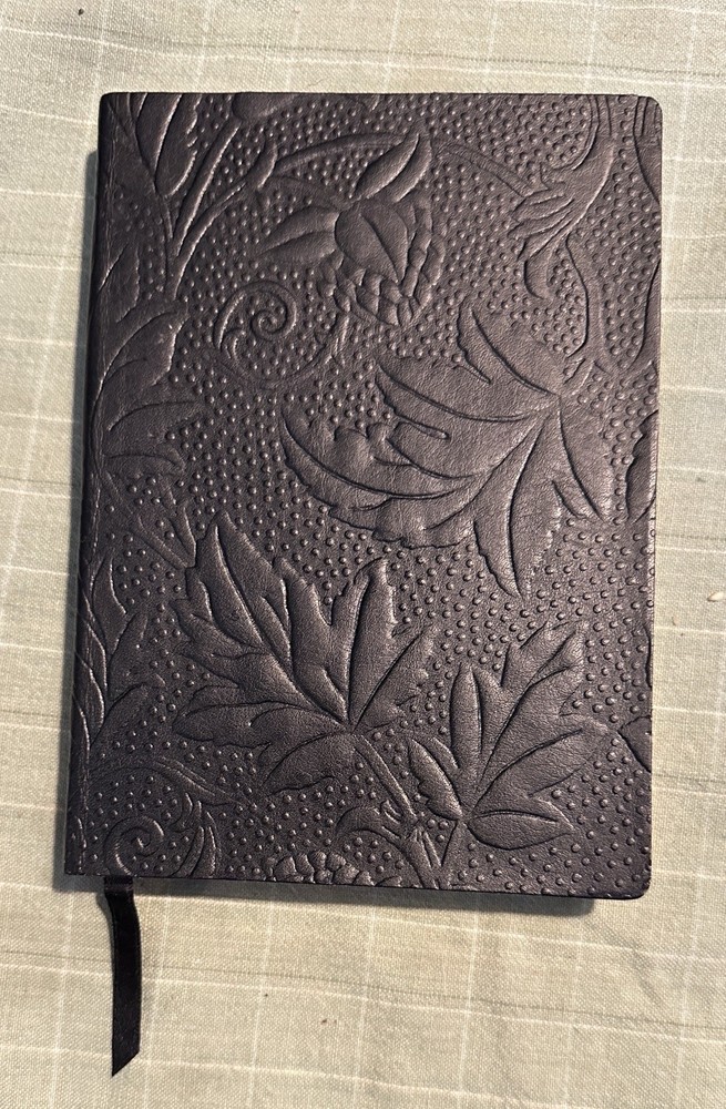Markings By C R GIBSON Journal Embossed Cover Lined Pages 6.75×4.75” EUC