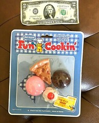 1987 NEW HONG KONG ● REALISTIC FAKE FAUX FUN FOOD● 4pc PIE ICE CREAM WHIP CREAM