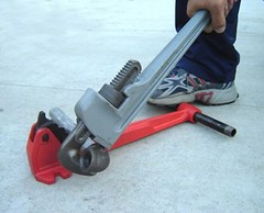 NEW FOOT VISE & PIPE WRENCH 1-1/4″-2″ RIDGID 300 535 700 1822 1224 Pipe Threader