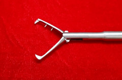 Laparoscopic Tenaculum 1×1 10mmx330mm Reusable High Quality Surgical Instruments