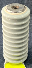 MEISTER INTERNATIONAL PORCELAIN BUS INSULATOR A20-3 13.2KV BIL: 95KV 6″ HEIGHT