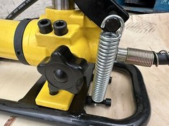 10000psi Manual Hydraulic Foot Pump W/ 6ft RubberHose 3/8” Quick Coupler