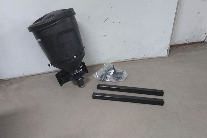 Buyers Products UTVS16 15 Gal Capacity 30 Ft Max Spread UTV Tailgate Spreader