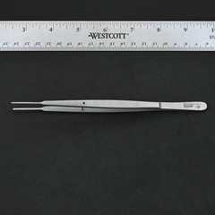 Aesculap BD662R Gerald Tissue Forceps Delicate 1×2 Teeth Straight 6 7/8 in