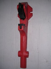 NEW FOOT VISE & PIPE WRENCH 1-1/4″-2″ RIDGID 300 535 700 1822 1224 Pipe Threader