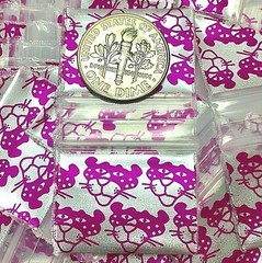 BaggiesSince1987 – 1034 Design Zip Bags Metallic 25 DSN MIX 100PCS, READ DETAILS